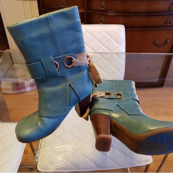 Fluevog Sopranos turquoise-green - Picture 2 of 7